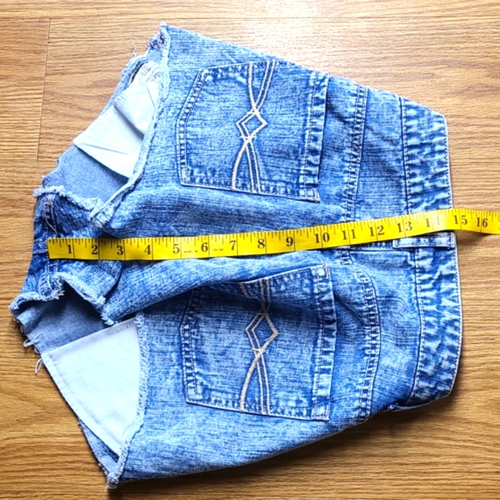 MUDD DENIM 9x2 FADED DISTRESSED DISTROYED DENIM CUTOFF GIRLS VINTAGE SHORTS - Picture 6 of 8